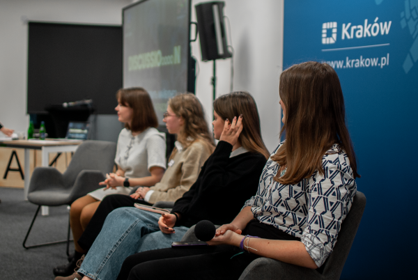 Конференція YOUTH DAY (сумісно з PAH, Centrum Wielokulturowe w Krakowie, Fundacja IB Polska)